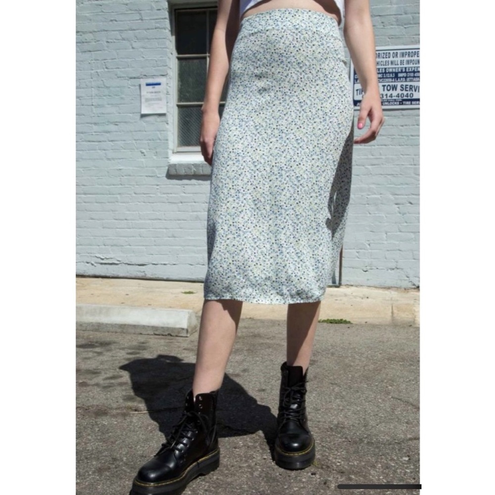 Brandy Melville Phoebe Skirt